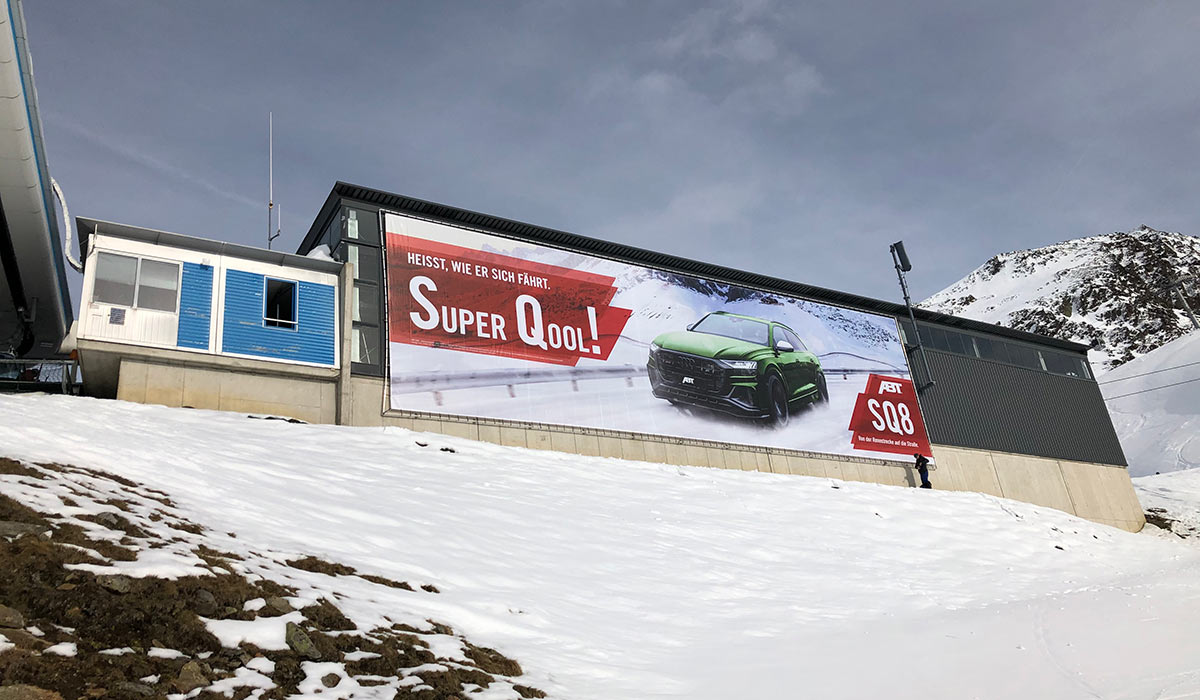 Riesenbanner ABT Skigebiet Gurgl